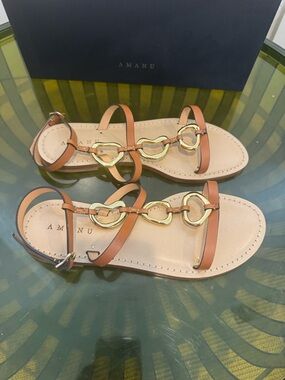 Amanu Tan Leather Sandals with Gold Chain Accent